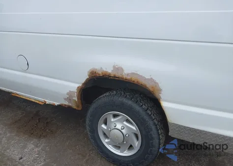 2011 Ford Econoline E250 Van z USA, uszkodzony, nr VIN 1FTNE2EWXBDA10708